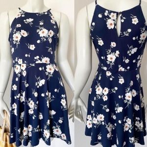 🦋 3/$15 Navy Blue Floral Fit + Flare Dress